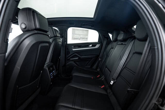 2025 Porsche Cayenne Coupe