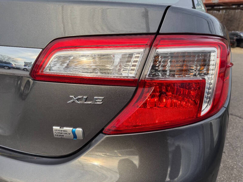 2012 Toyota Camry Hybrid XLE