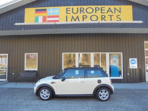 2009 MINI Cooper for sale at EUROPEAN IMPORTS in Lock Haven PA