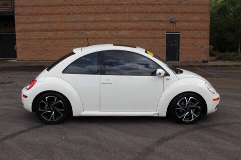 2008 Volkswagen New Beetle Triple White