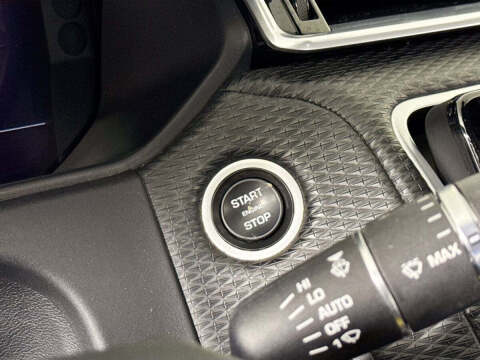 2019 Land Rover Range Rover Velar P250 R-Dynamic SE