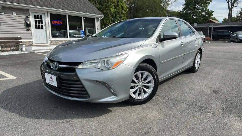 2016 Toyota Camry LE's photo