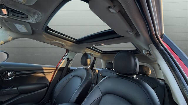 2015 MINI Hardtop 4 Door Cooper