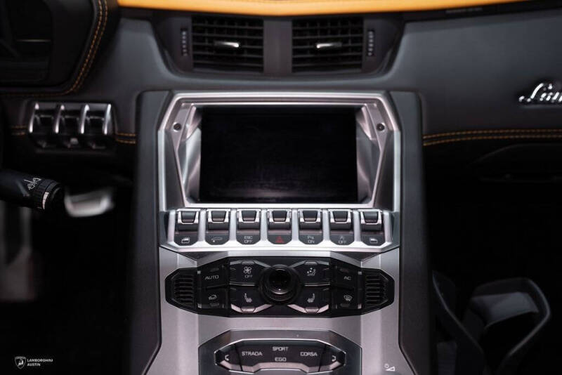 2019 Lamborghini Aventador LP 740-4 S