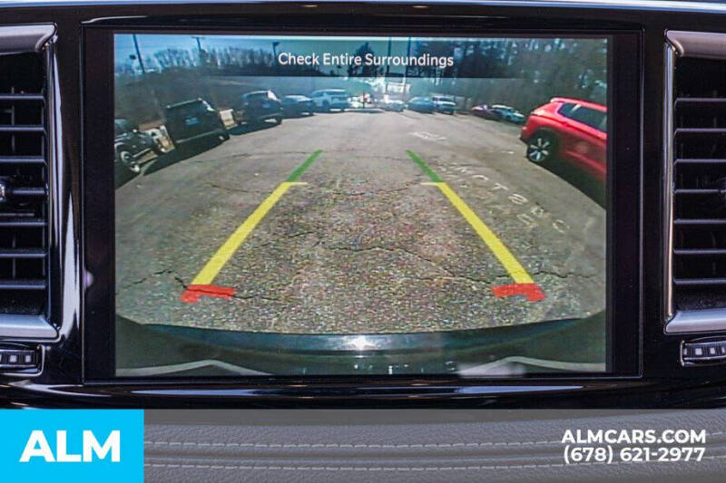 2024 Chrysler Pacifica Plug-In Hybrid Select