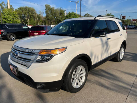 2013 Ford Explorer for sale at Azteca Auto Sales LLC in Des Moines IA