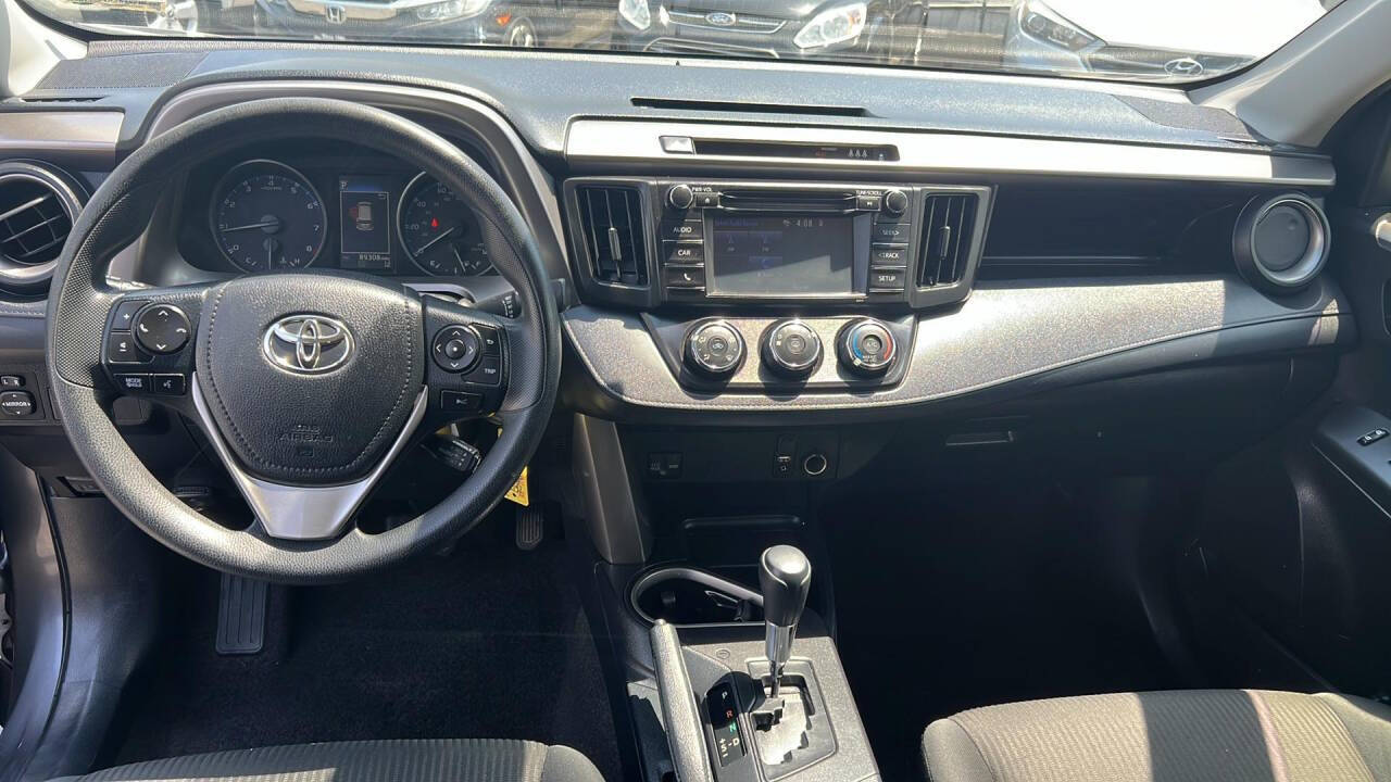 2018 Toyota RAV4 for sale at Auto Plaza in Fresno, CA