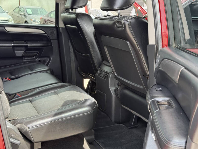 2008 Nissan Armada LE