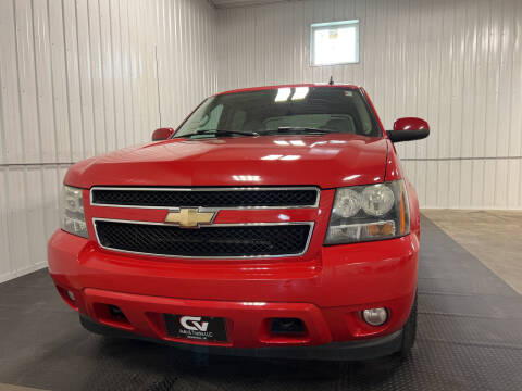 2008 Chevrolet Avalanche for sale at CV Auto & Trucks in Waterloo IA