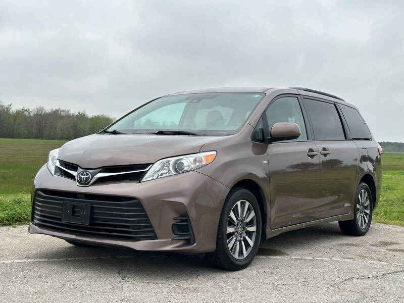 2020 Toyota Sienna for sale at Cartex Auto in Houston TX
