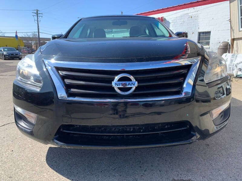 2013 Nissan Altima for sale at Minuteman Auto Sales in Saint Paul MN