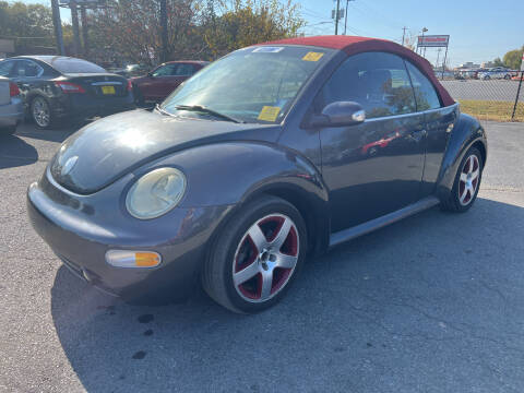 2005 Volkswagen New Beetle Convertible for sale at Diana Rico LLC in Dalton GA