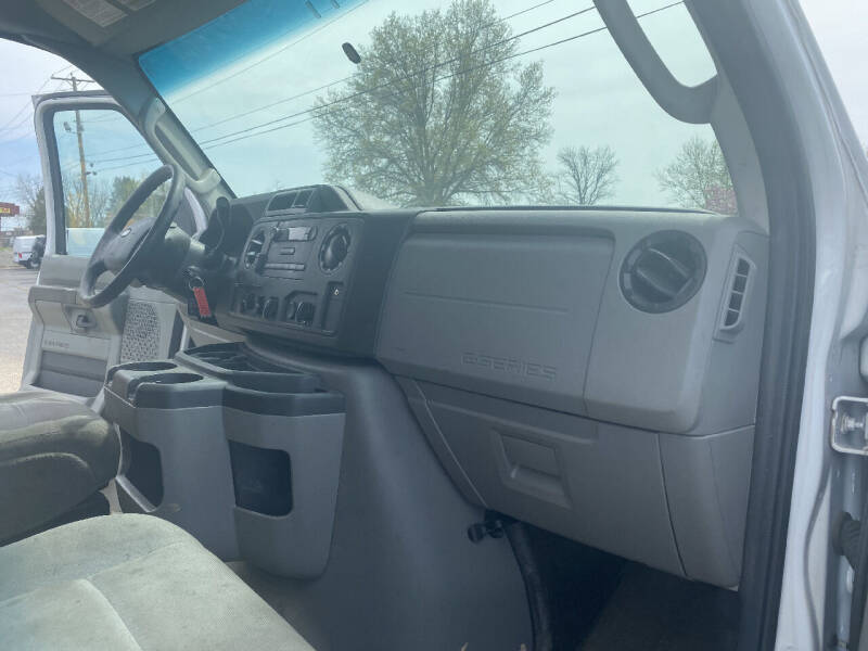 2016 Ford E-Series E-350 SD