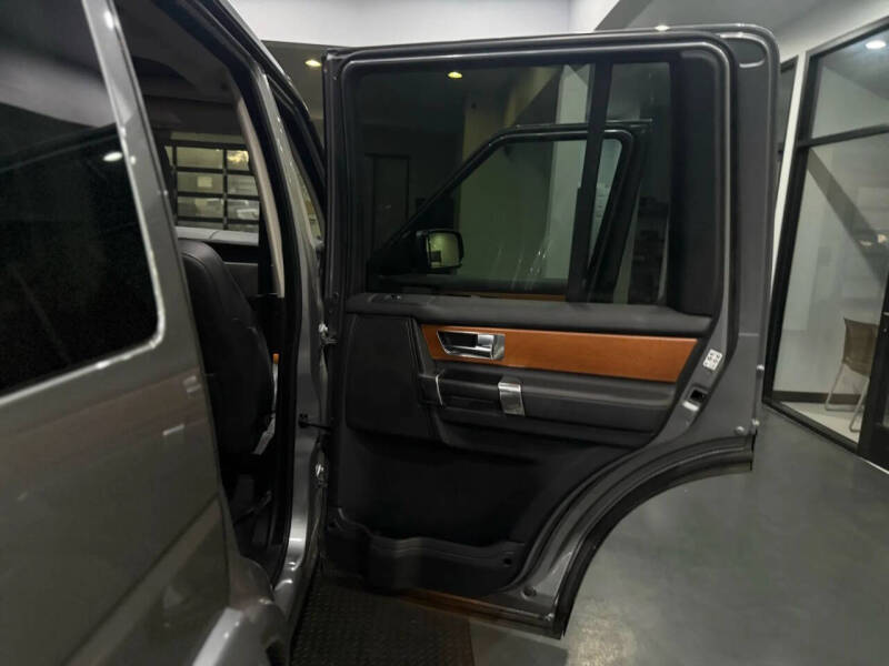 2015 Land Rover LR4