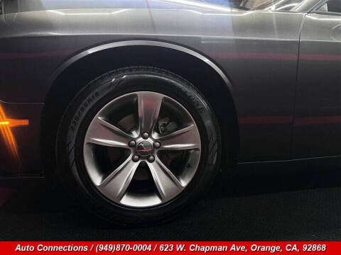 2015 Dodge Challenger SXT