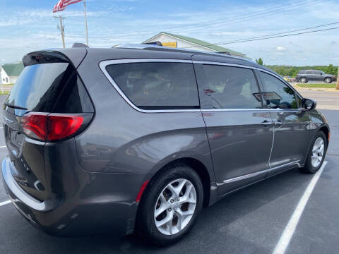 2018 Chrysler Pacifica Touring L