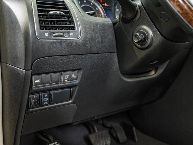 2017 Infiniti QX80