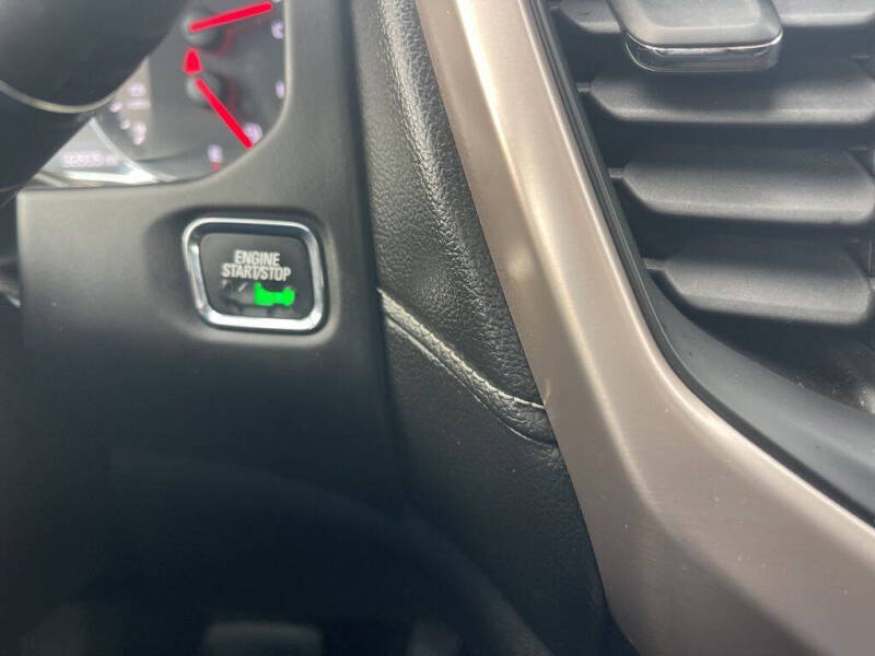 2017 GMC Acadia Denali