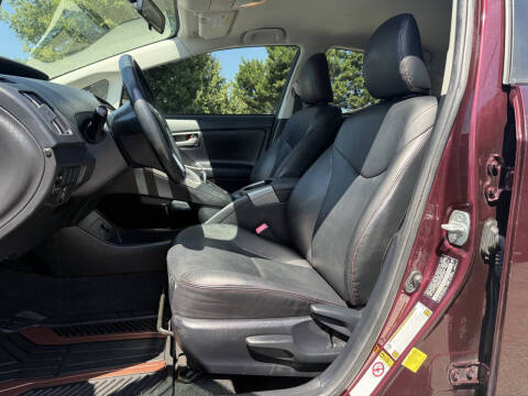 2013 Toyota Prius Three