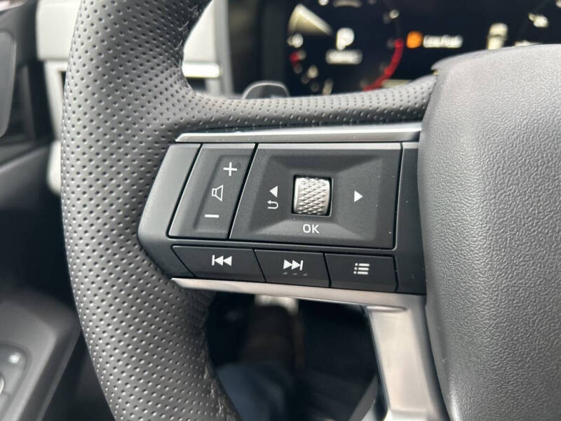 2025 Mitsubishi Outlander SEL Platinum Edition