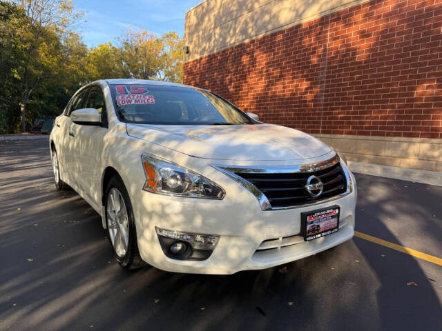 2015 Nissan Altima for sale at Deals & Trades in Aurora, IL