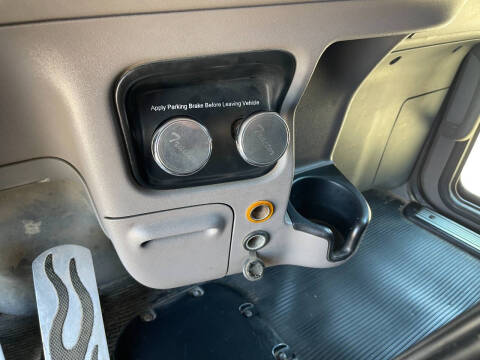 2015 Peterbilt 389