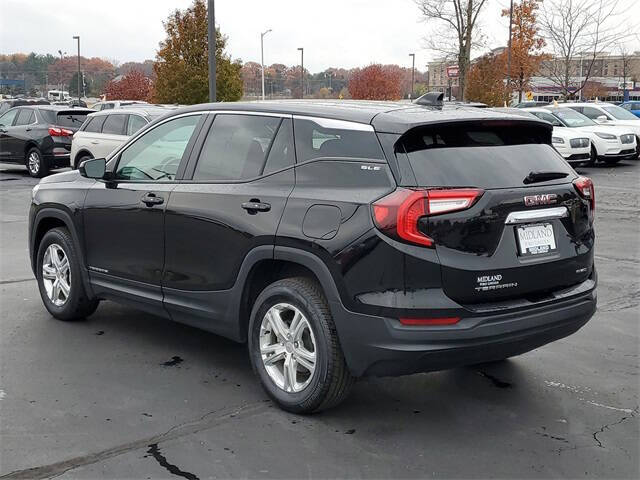 2024 GMC Terrain SLE