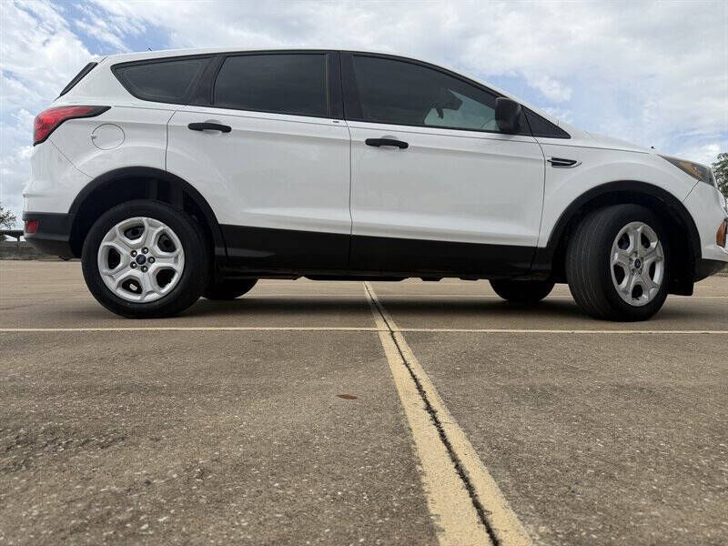 2019 Ford Escape S