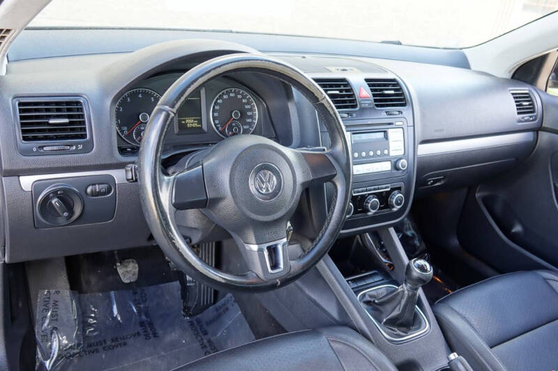 2010 Volkswagen Jetta Limited Edition PZEV