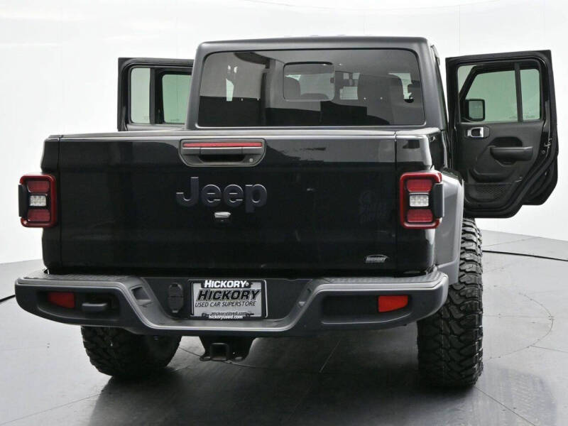 2021 Jeep Gladiator Willys