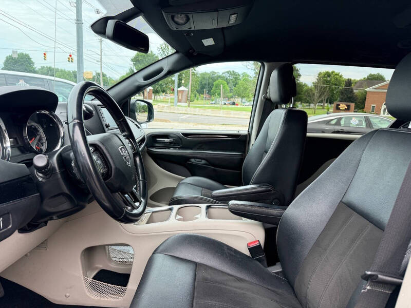 2020 Dodge Grand Caravan SXT