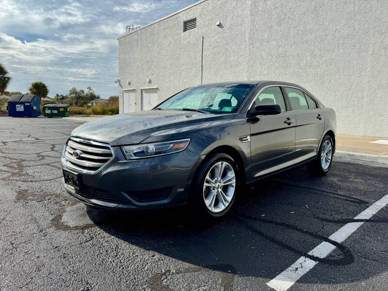 2015 Ford Taurus SE