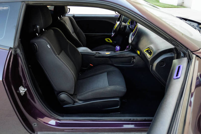 2021 Dodge Challenger SXT