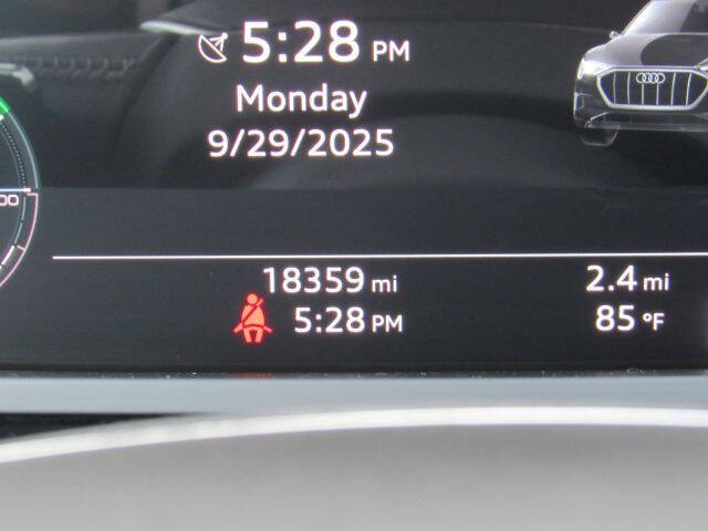 2019 Audi e-tron quattro Prestige