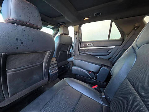 2016 Ford Explorer Sport