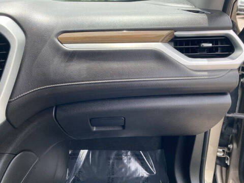 2022 GMC Acadia SLE