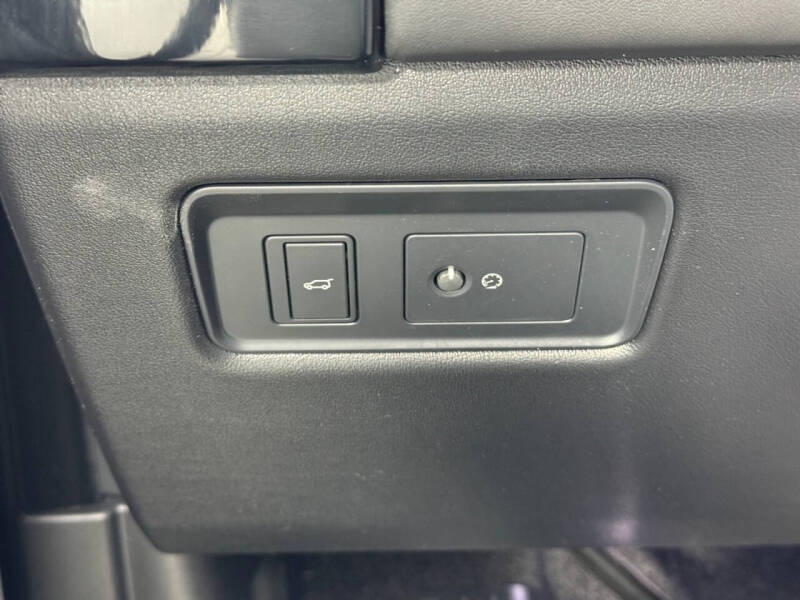 2021 Land Rover Range Rover P525 HSE Westminster Edition