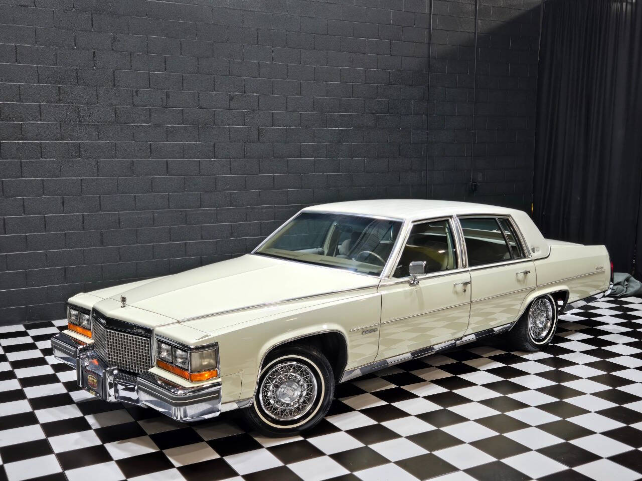 1981 Cadillac Fleetwood Brougham 96