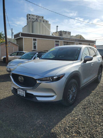 2020 Mazda CX-5 for sale at Deanas Auto Biz in Pendleton OR