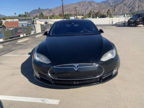 2016 Tesla Model S 70D