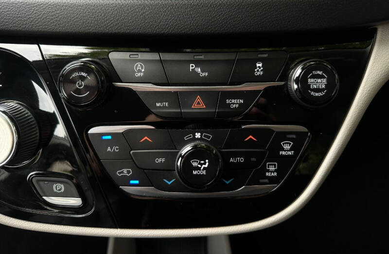 2020 Chrysler Pacifica Launch Edition