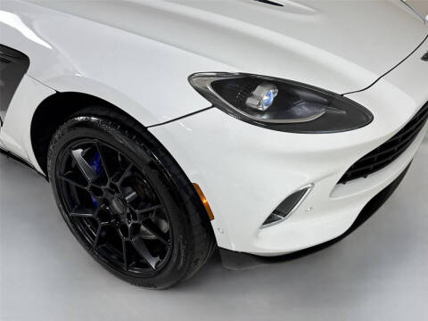 2021 Aston Martin DBX
