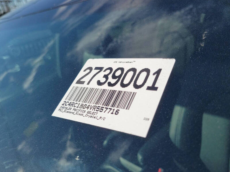 2027 Chrysler Pacifica Select