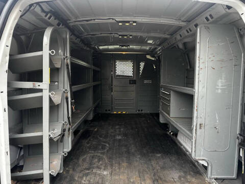 2017 Chevrolet Express 2500