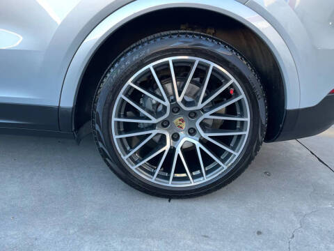 2019 Porsche Cayenne S