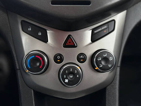 2015 Chevrolet Sonic LT Auto