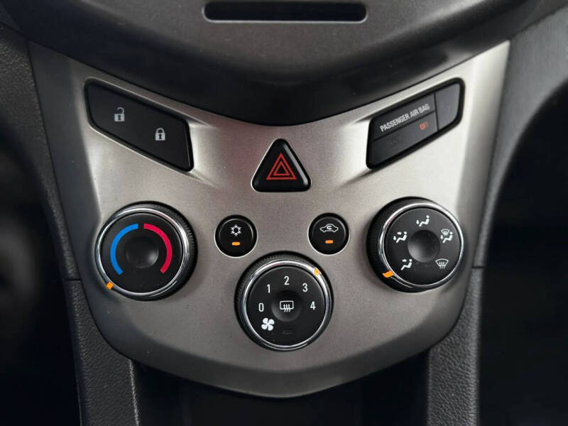 2015 Chevrolet Sonic LT Auto