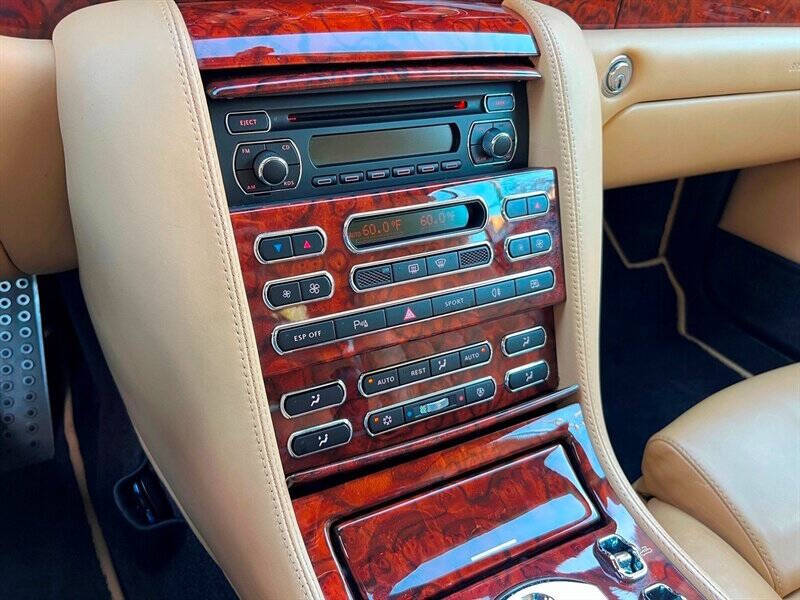2008 Bentley Azure 23