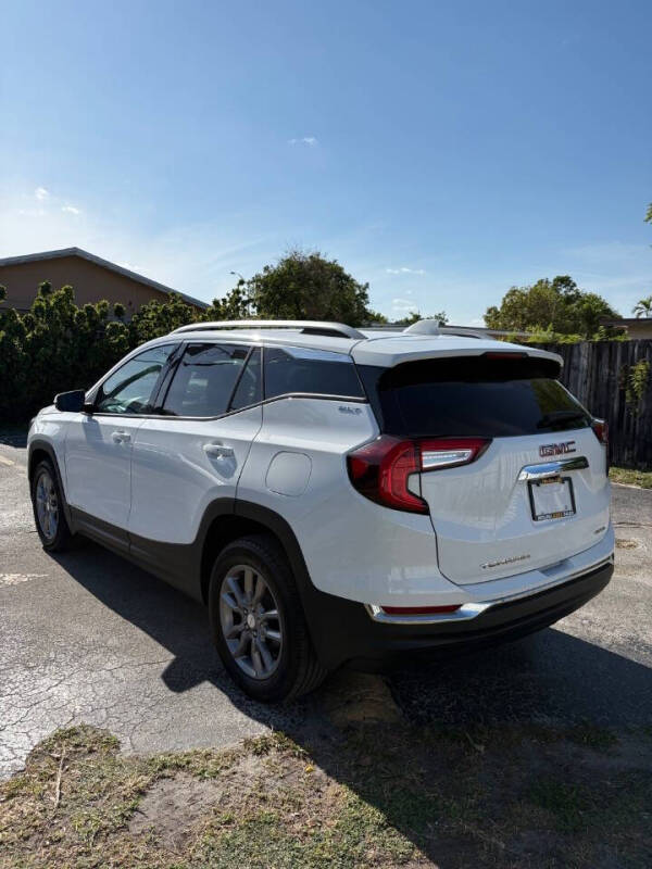 2024 GMC Terrain SLT