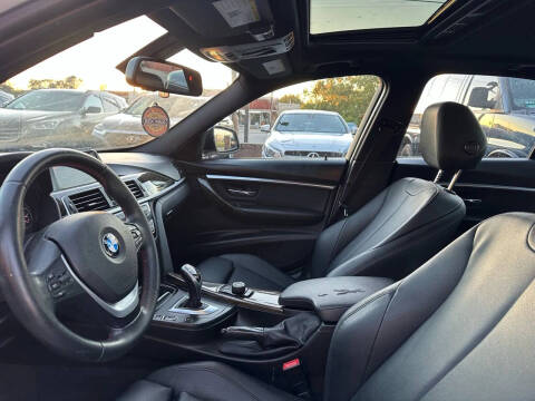 2016 BMW 3 Series 328i